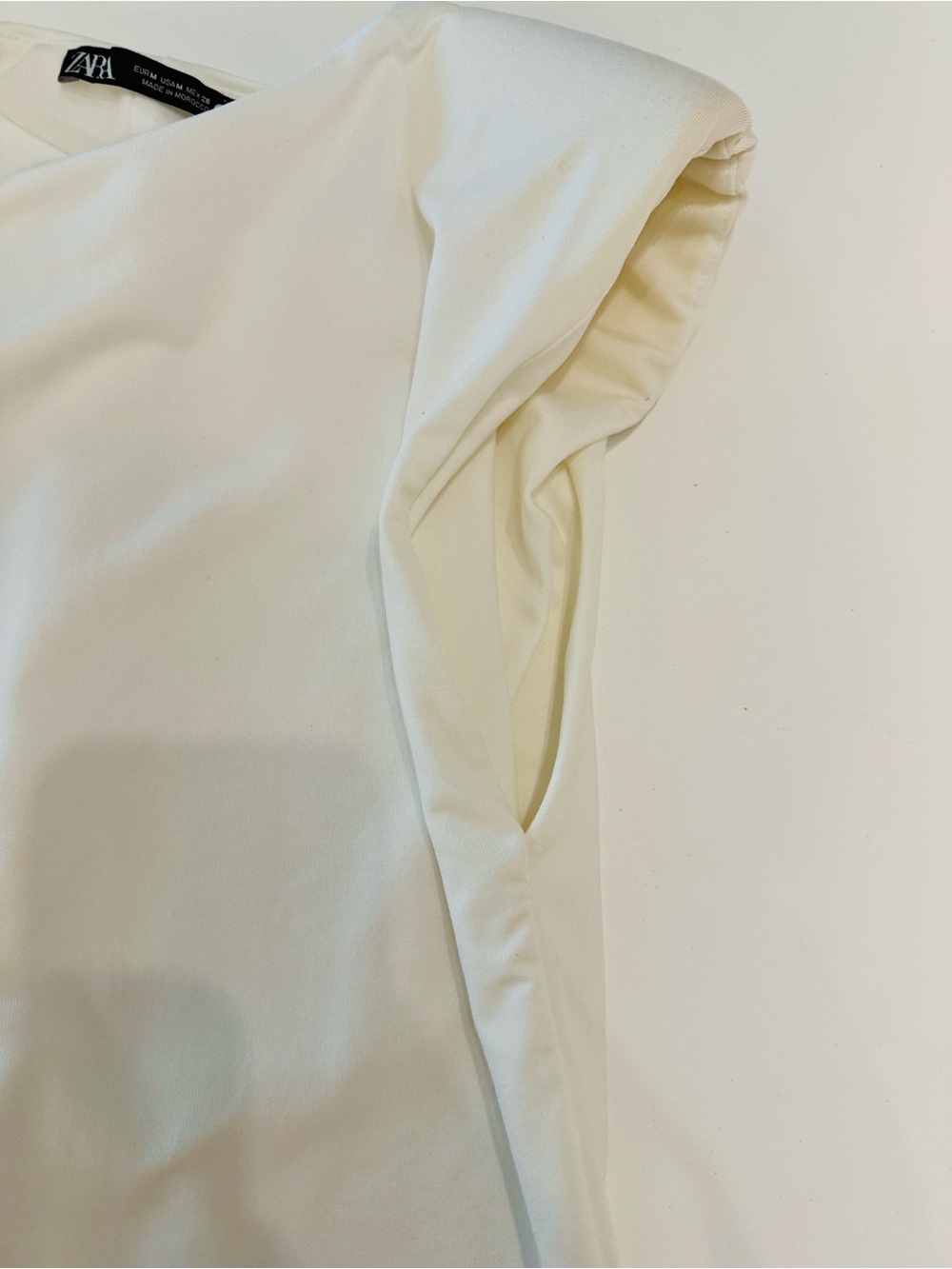 Zara Padded-Shoulder  Bodysuit - Picture 5 of 6